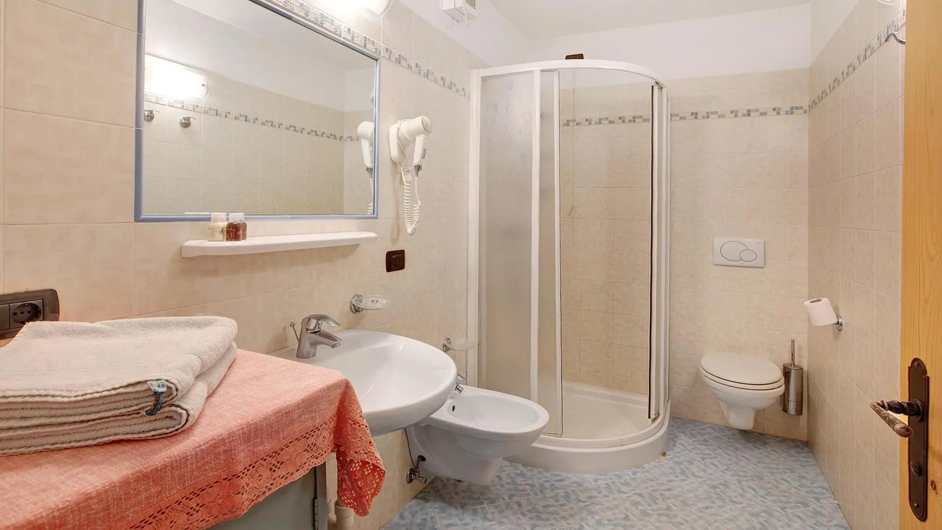 Apartment Bait Da Menin Appartamento Achillea Livigno