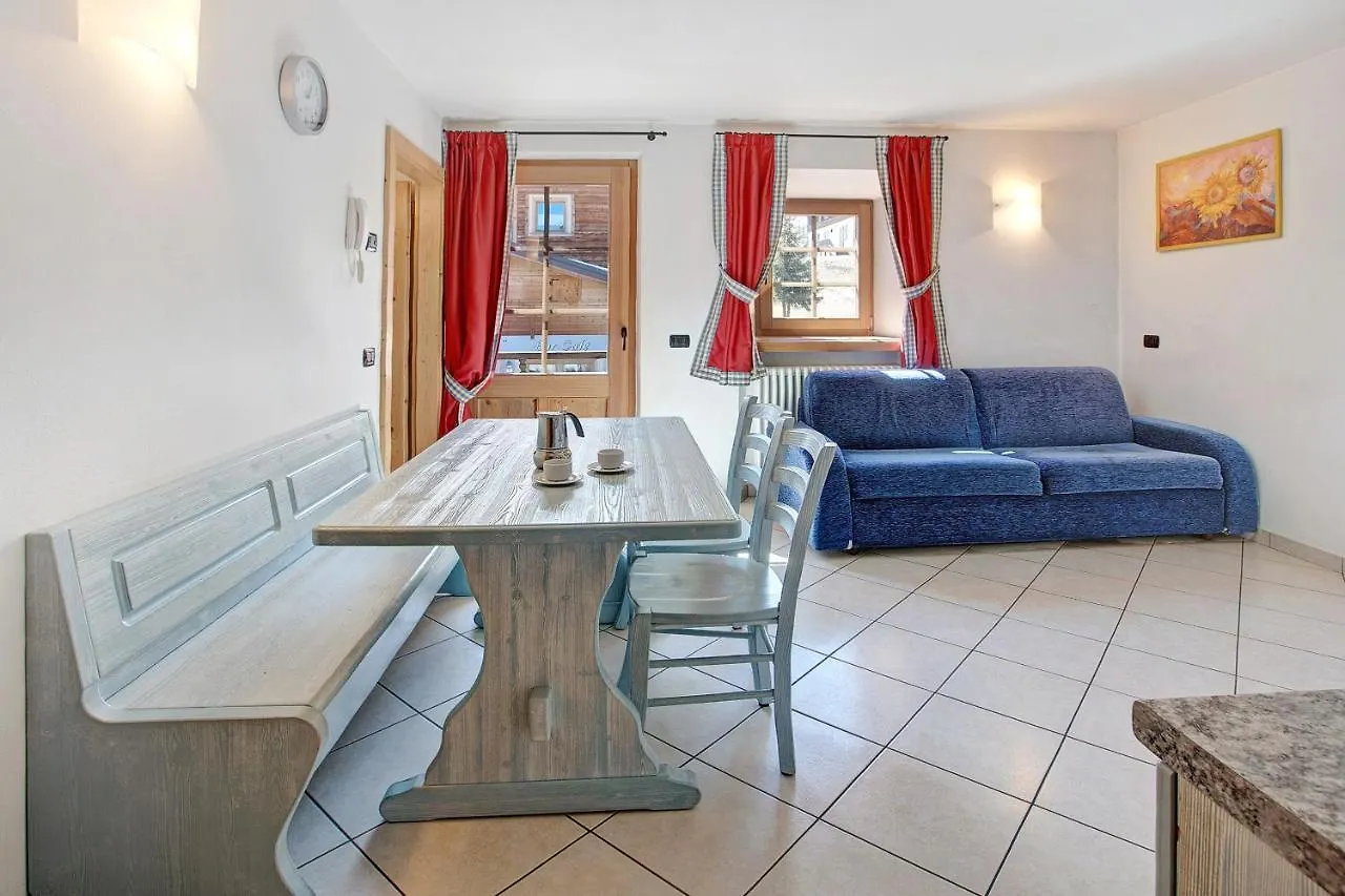 Bait Da Menin Appartamento Achillea Livigno 0*,  Italy