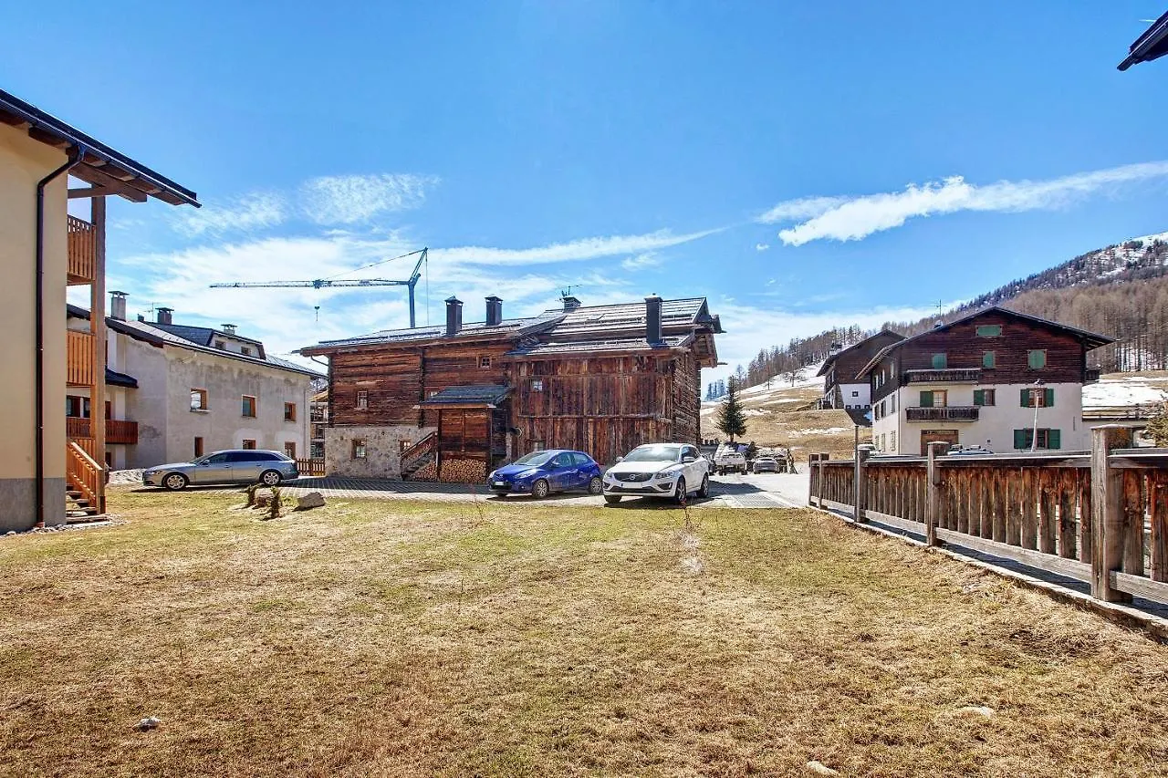 Bait Da Menin Appartamento Achillea Livigno 0*,  Włochy